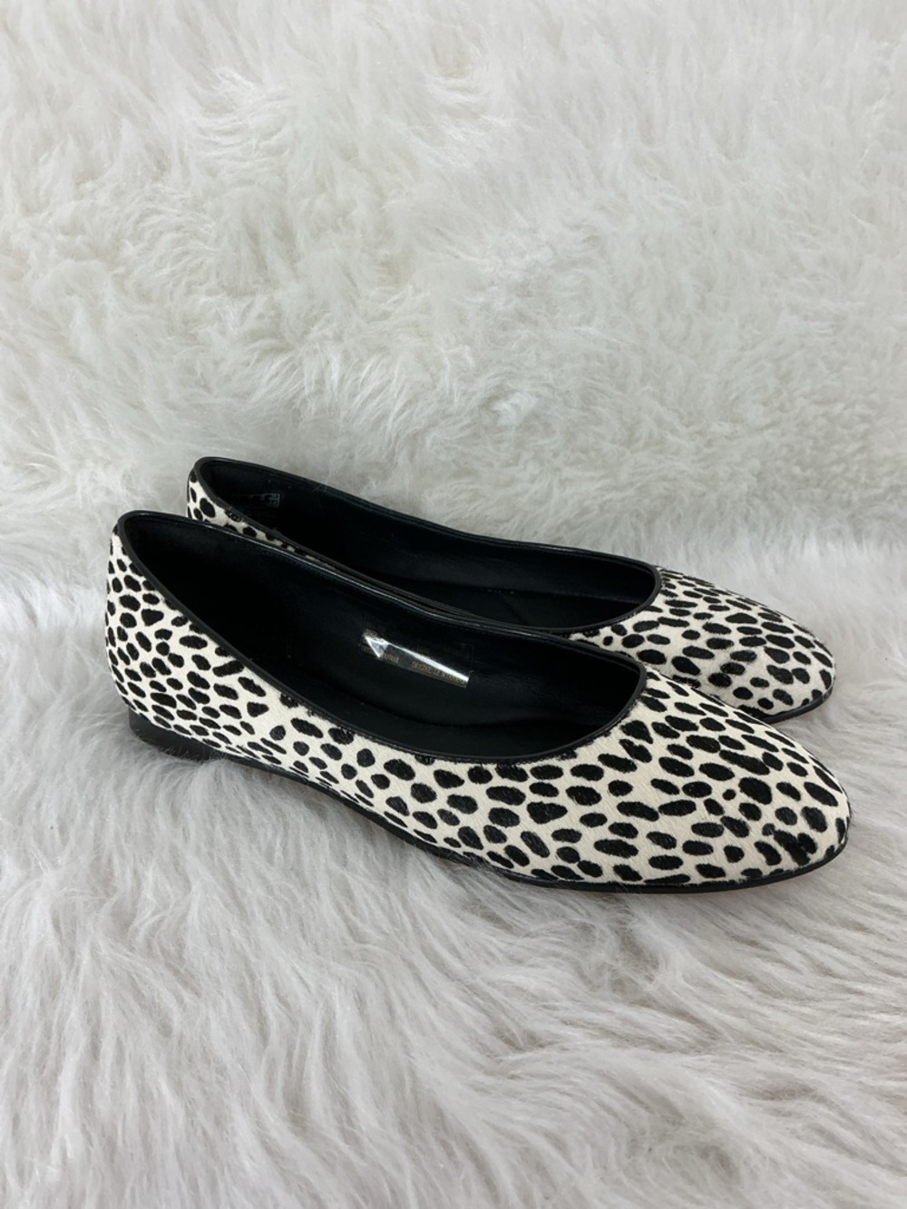 Clarks Grace Piper Dalmatian Animal Print Leather Ballet Flat Cow Hair NWOT 9M